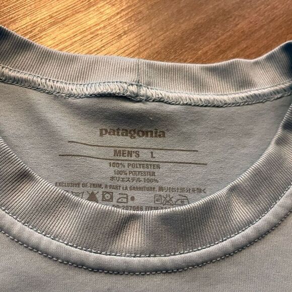 Patagonia Blue Athletic Casual Tshirt‎ Men Large Bin K-105 - Picture 3 of 4